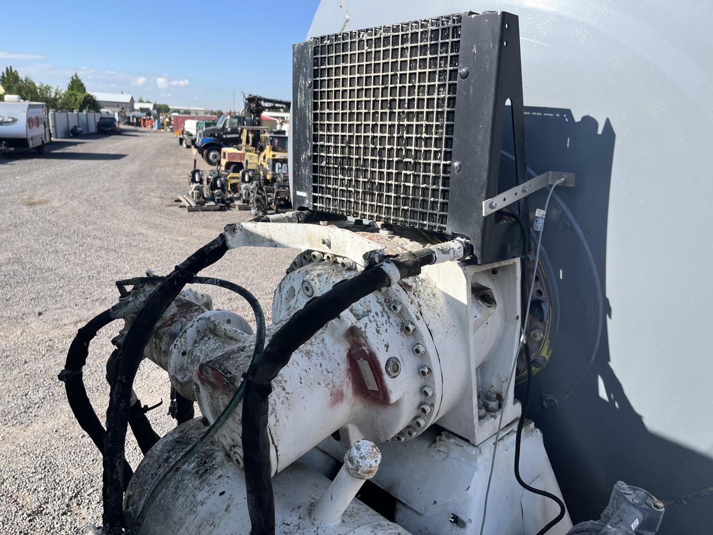 ./imagenes/INVOICE/2019/17648/CAMION REVOLVEDOR INTERNATIONAL PAYSTAR 5000 CON EQUIPO MCNEILUS (39).JPG